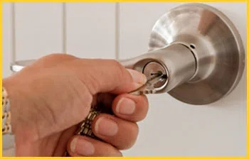 Exclusive Locksmith Service Highland, MD 301-407-6170 - 16-emergency-unlock