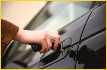 Exclusive Locksmith Service Highland, MD 301-407-6170 - 18-car-unlock
